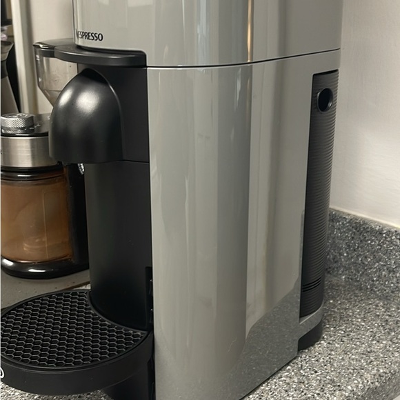 Nespresso Vertuo Plus Coffeee and Espresso Maker - Picture 2 of 7